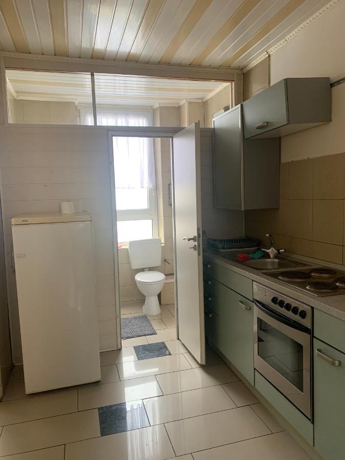 Dachgeschoss Hof Apartamento Krefeld Exterior foto