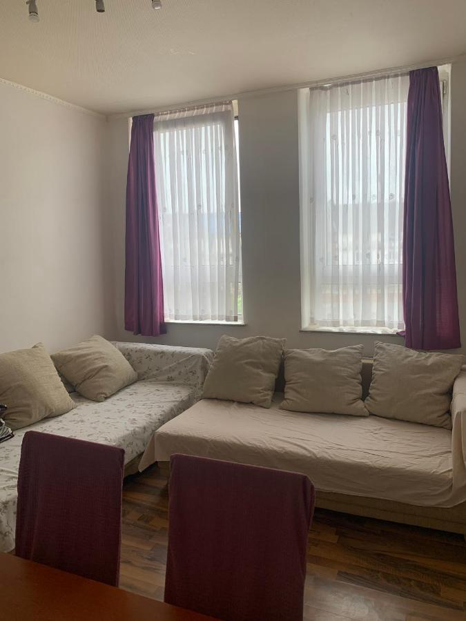 Dachgeschoss Hof Apartamento Krefeld Exterior foto
